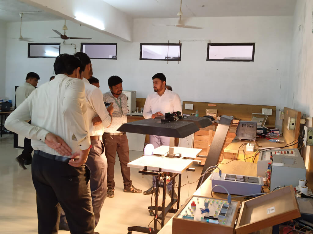 Ecosense Installs Solar PV Training and Research System at Nagpur Institute of Technology