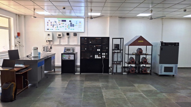 Ecosense Commissioned a RE Management Lab with Green Hydrogen at IET Lucknow